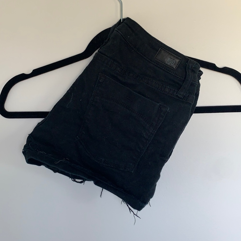 BRAND NEW ‼️ Black Shorts